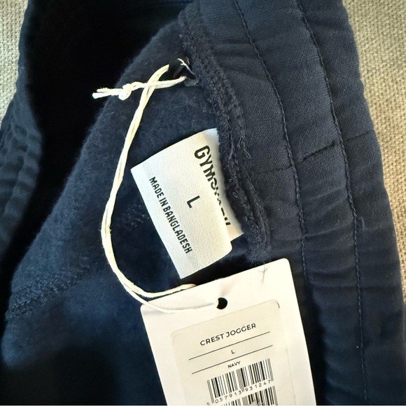 Gymshark crest men’s joggers L - Picture 4 of 4